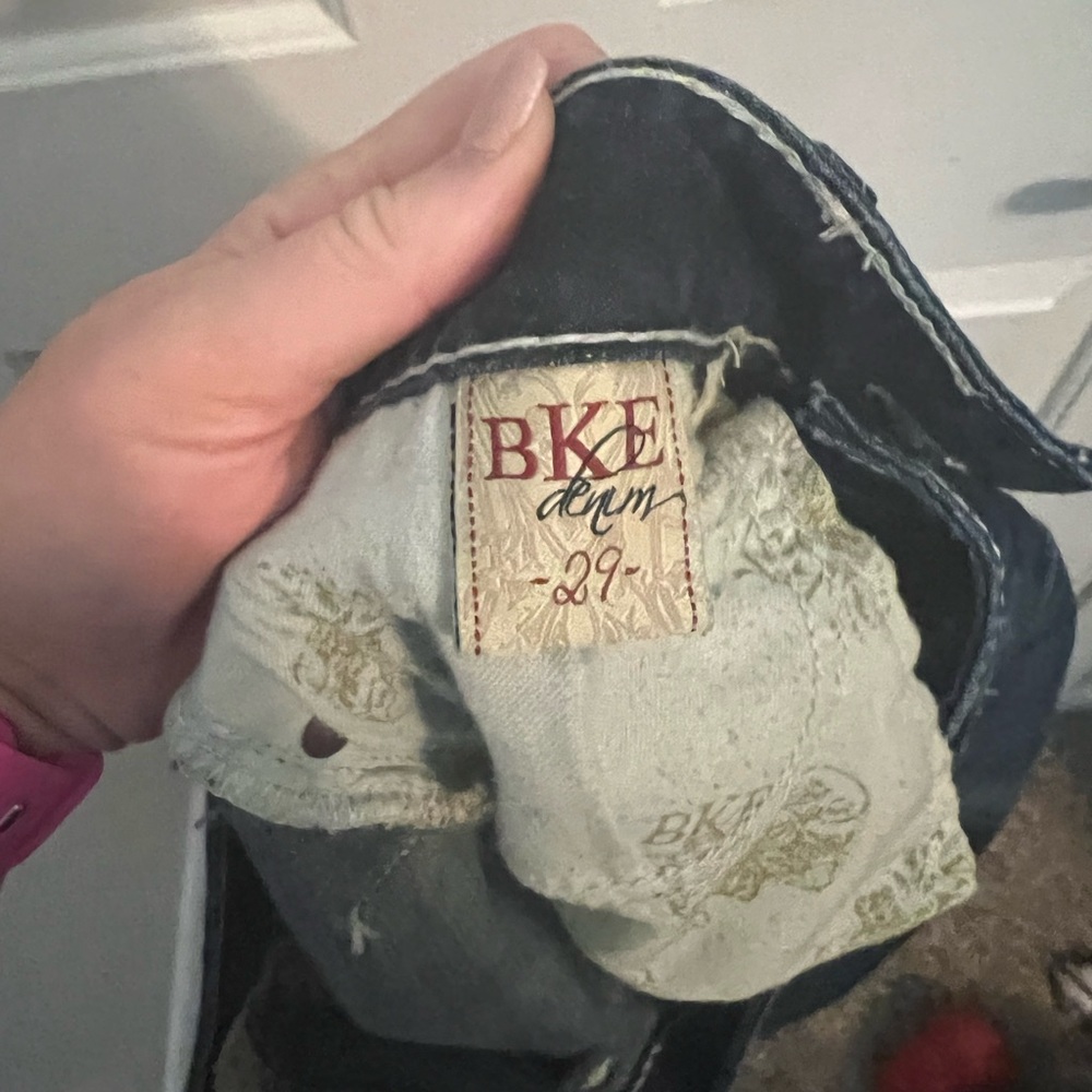 Bke Capris - image 4